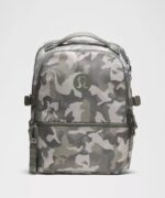 Lululemon New Crew Backpack 22L - Flora Camo Grey Multi/Grey Sage/silver