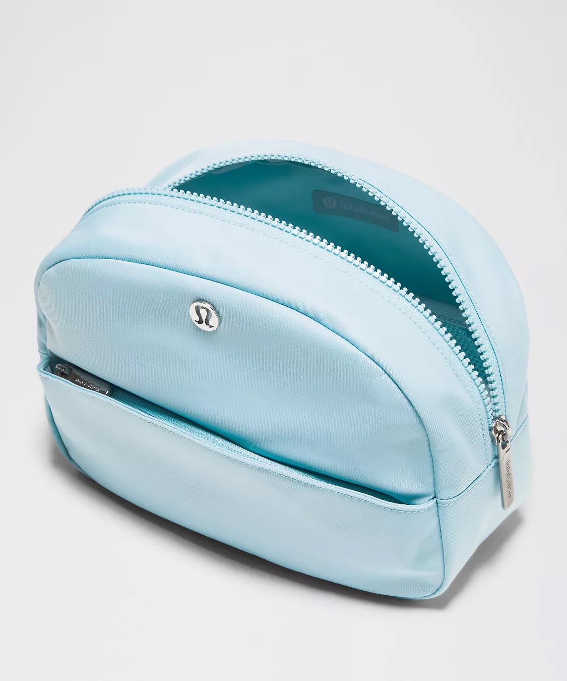 img_9861 Lululemon City Essentials Pouch 4L - Seafoam - Imagen 1