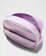 Lululemon City Essentials Pouch 4L - Lilac